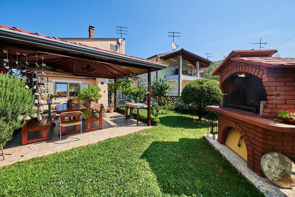 Apartment Erika Umag Exterior foto